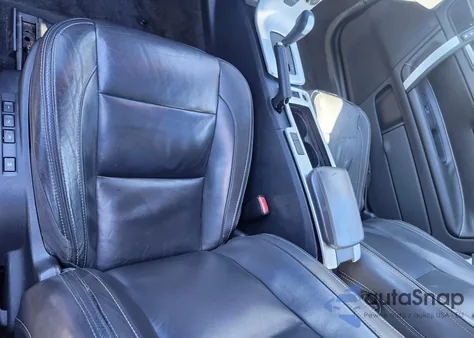 2012 Volvo C70 T5/T5 Platinum/T5 Premier Plus z USA, uszkodzony, nr VIN YV1672MC0CJ127281